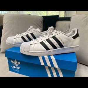 Superstar black strip